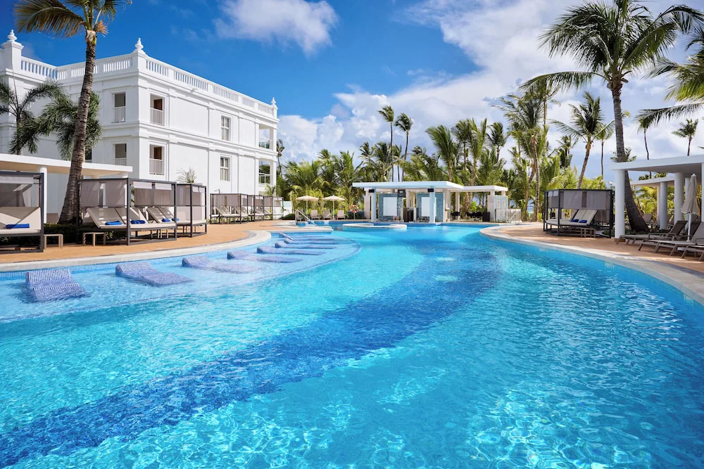 Hotel Riu Palace Bavaro pool view